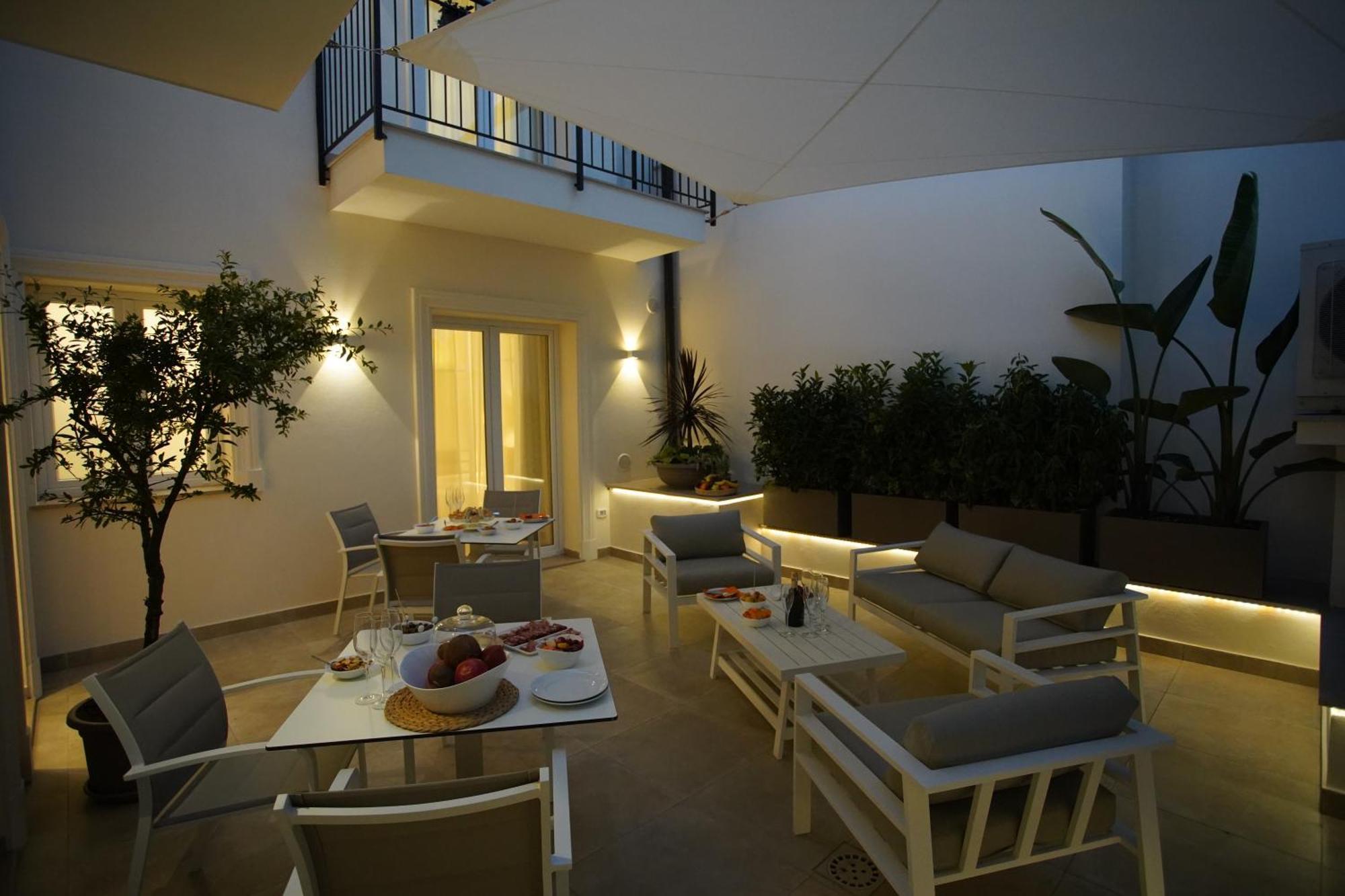 Palazzo Bibbi - To Live